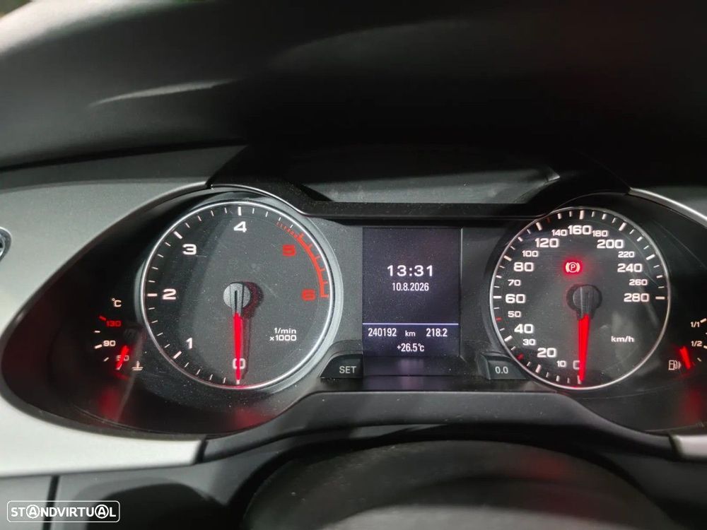 Audi A4 Avant 2.0 TDI S-line - 13
