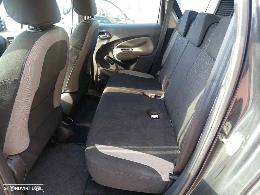 Citroën C3 Picasso 1.6 HDi Confort Airdream - 17