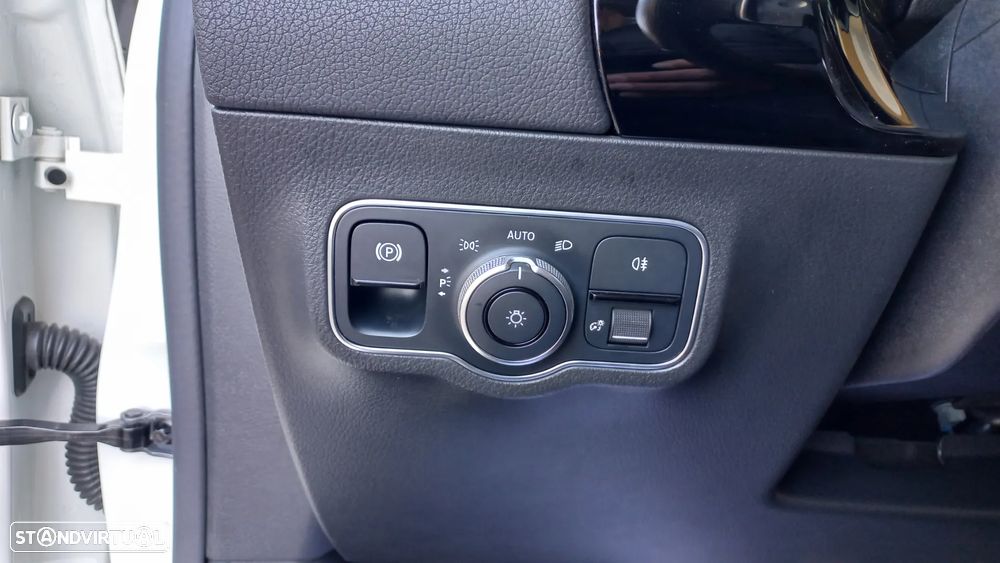 Mercedes-Benz B 250 e 8G-DCT AMG Line Advanced Plus - 19