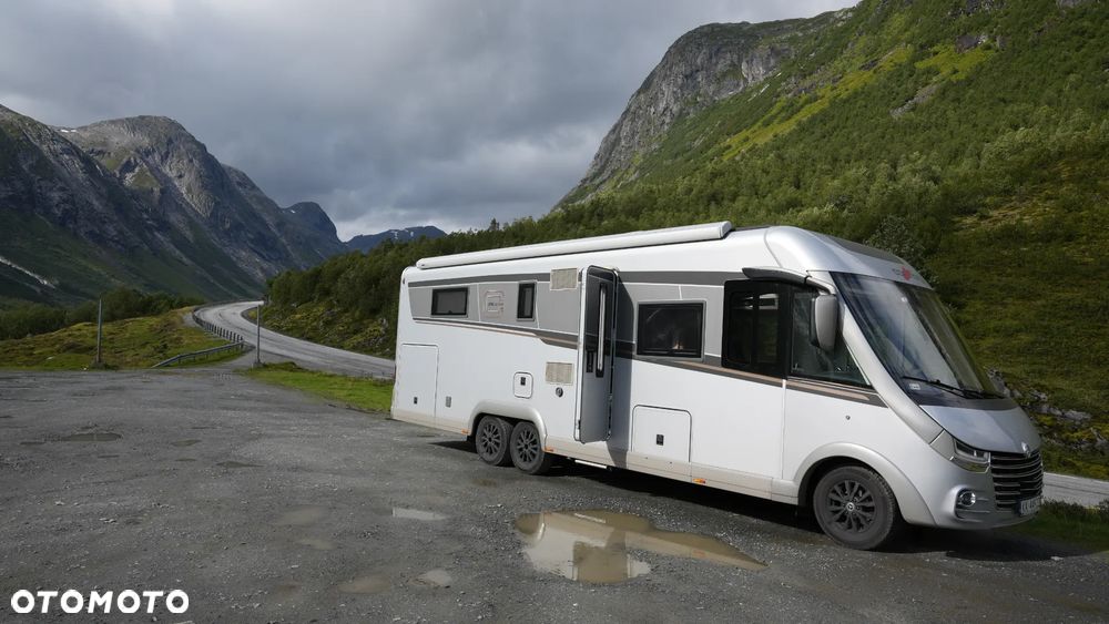 Carthago Chic E-line 64 XL QB - 10