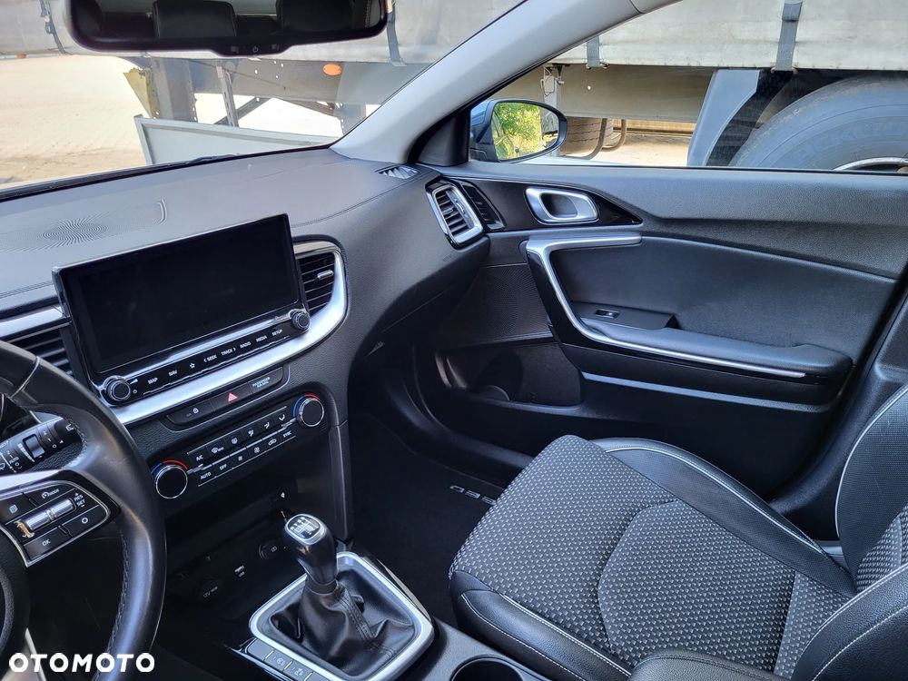 Kia Ceed - 20