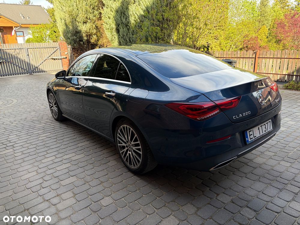 Mercedes-Benz CLA 220 4-Matic 7G-DCT - 4