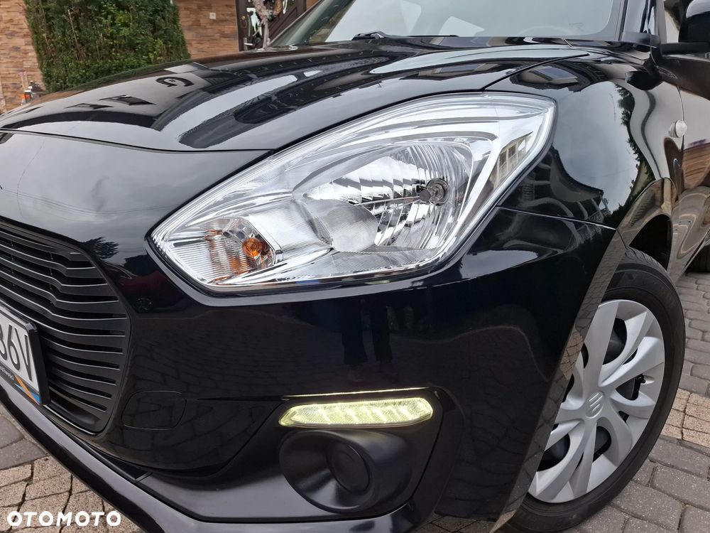 Suzuki Swift 1.2 Dualjet Hybrid Allgrip Comfort - 10