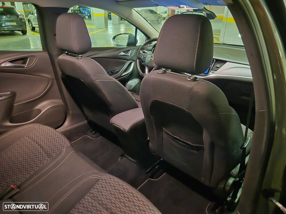 Opel Astra 1.6 CDTI Dynamic Sport S/S - 36