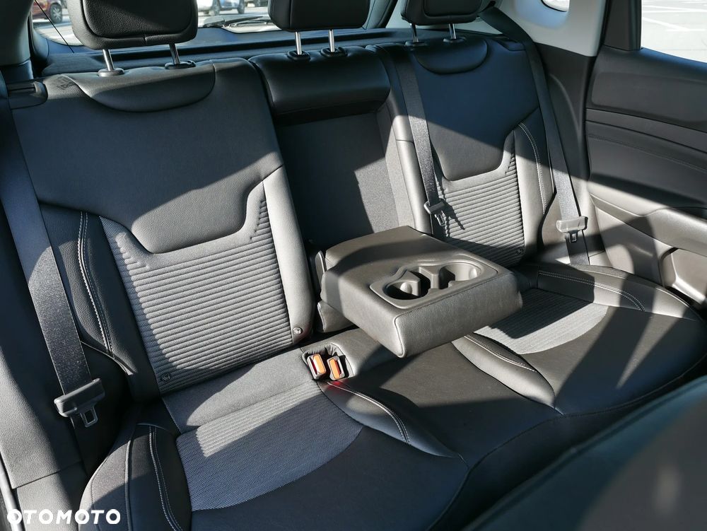 Jeep Compass 1.5 GSE T4 48V e-Hybrid Automatik High Altitude - 16