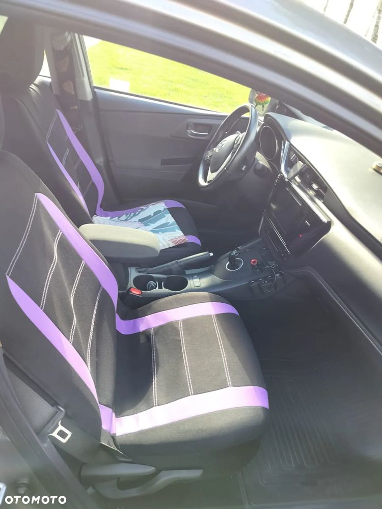 Toyota Auris - 5