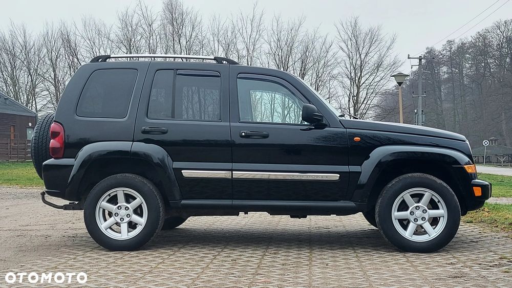 Jeep Cherokee 2.8 CRD Limited - 31