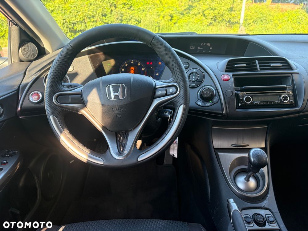 Honda Civic 1.4 i-VTEC Comfort - 19