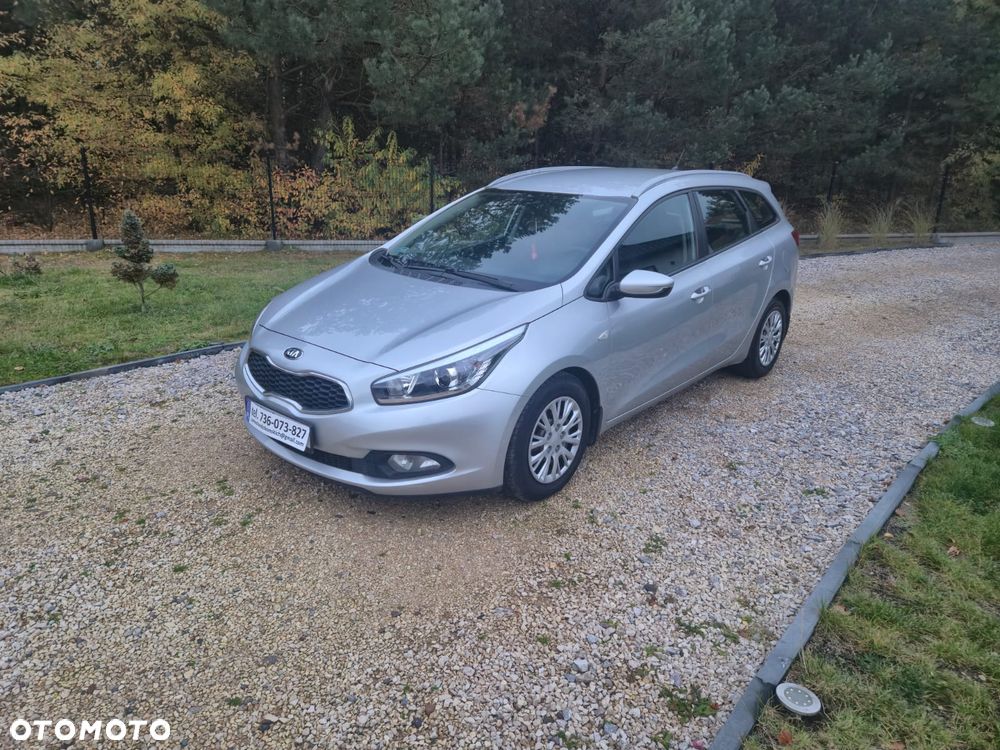 Kia Ceed 2012 photo 2