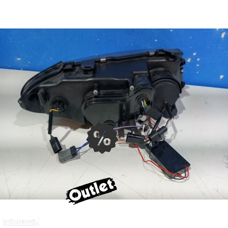R144941C5 FAROL ESQ XENON BMW E46 2 PORTAS 03-06 OLHOS DE ANJO CCFL FUNDO PRETO - 5