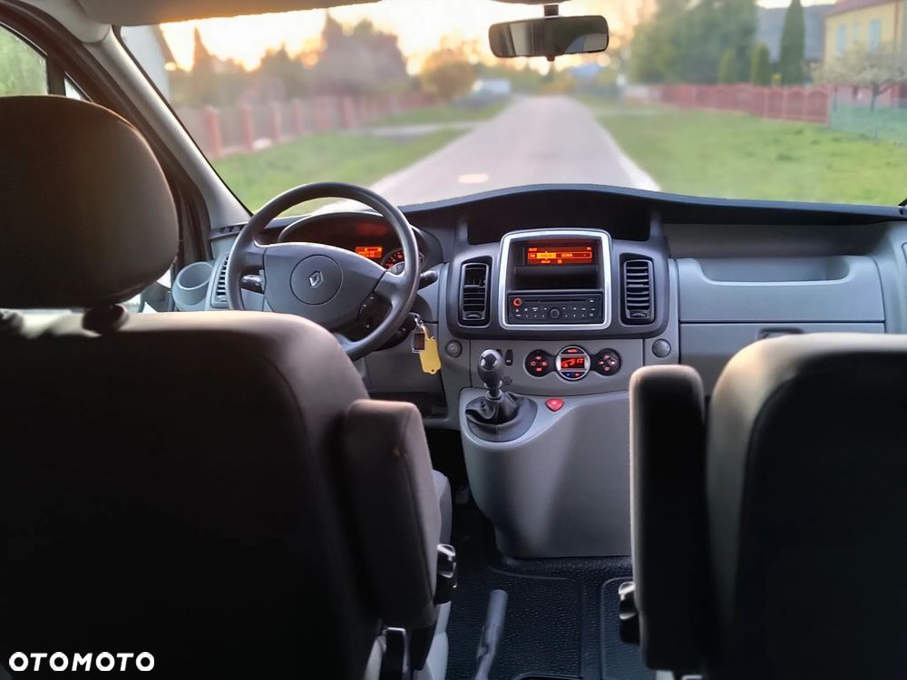 Renault Trafic - 15