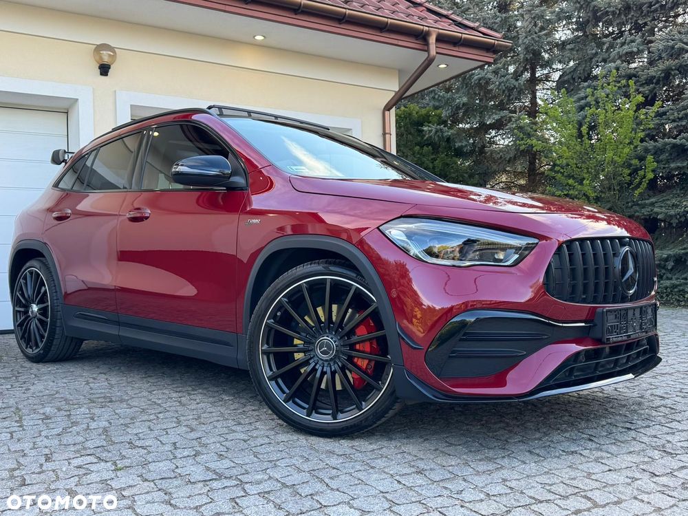 Mercedes-Benz GLA - 14
