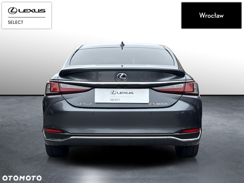 Lexus ES 300h Business Edition - 4