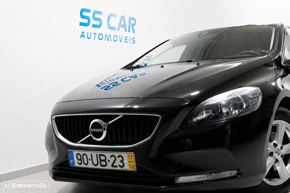 Volvo V40 2.0 D2 Momentum - 3