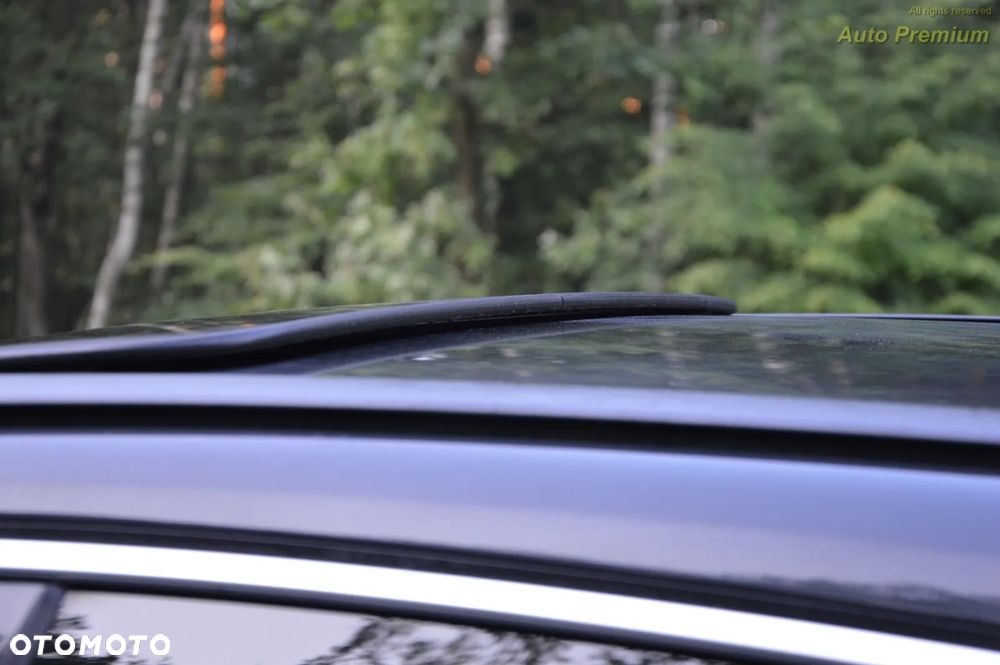 Volvo V60 D3 R-Design - 10