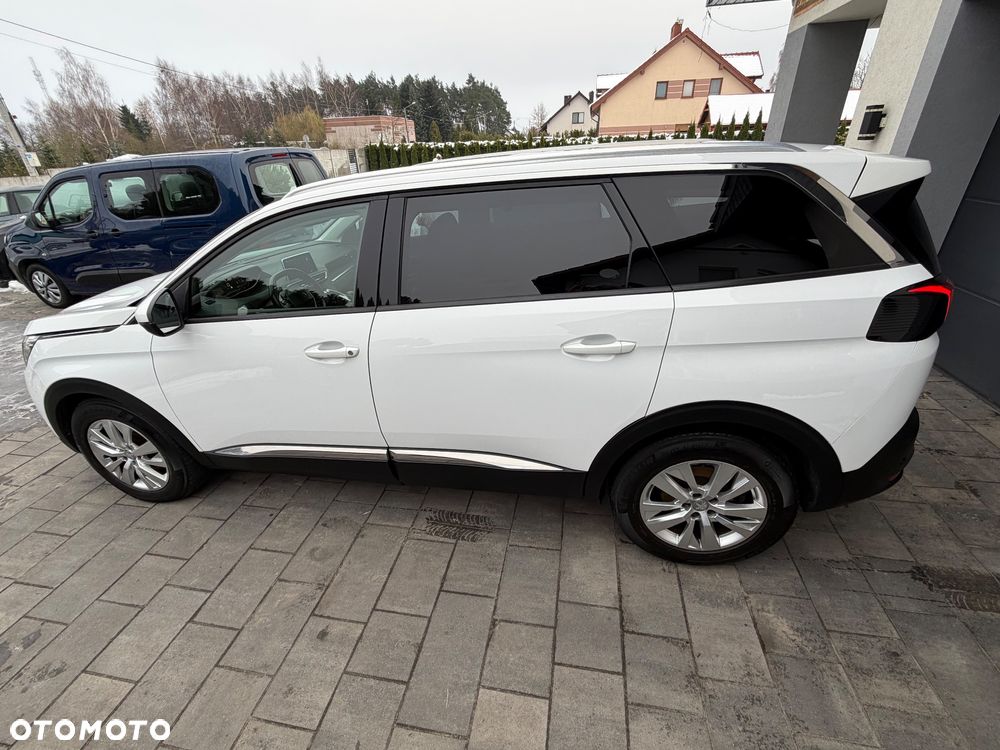 Peugeot 5008 - 3