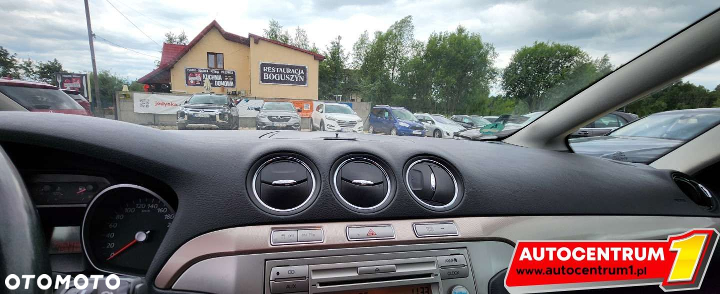 Ford S-Max - 24