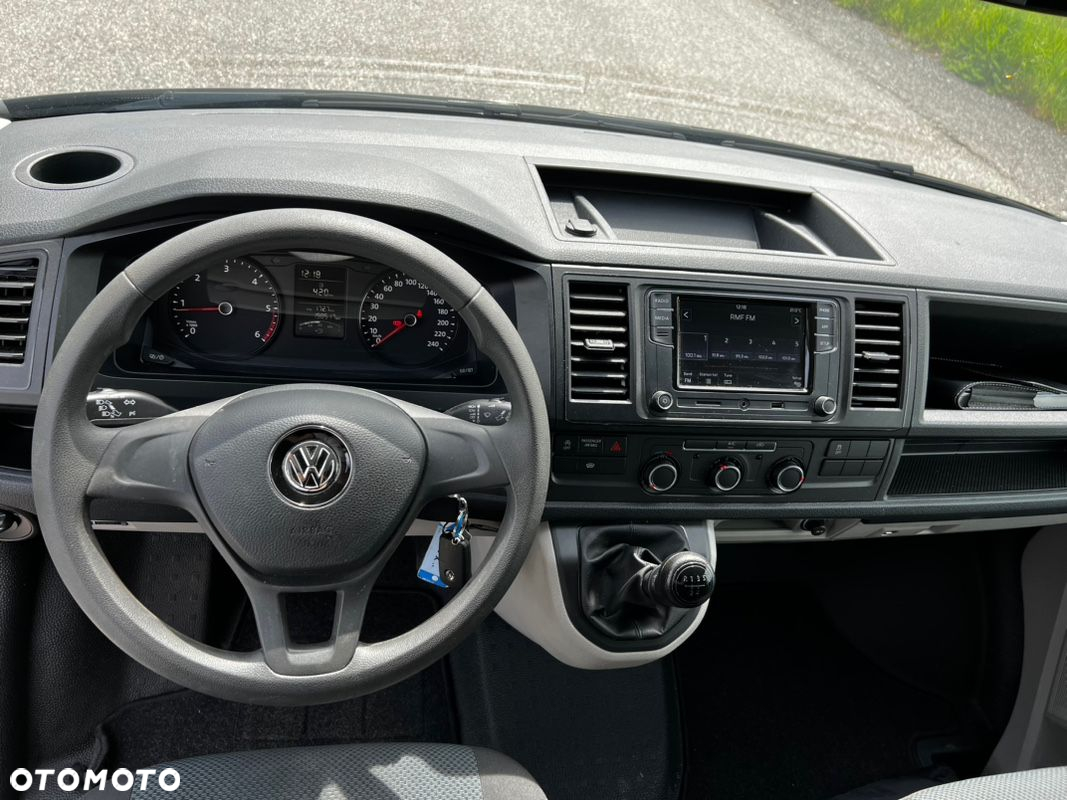 Volkswagen Transporter - 14