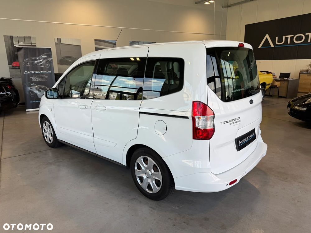Ford Tourneo Courier 1.5 TDCi Trend - 6