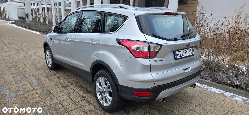 Ford Kuga 1.5 EcoBoost 2x4 Titanium - 11