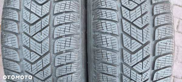 Opony Zimowe Pirelli Scorpion Winter 215/65/17 99H 2018r 2x7mm Para Bdb