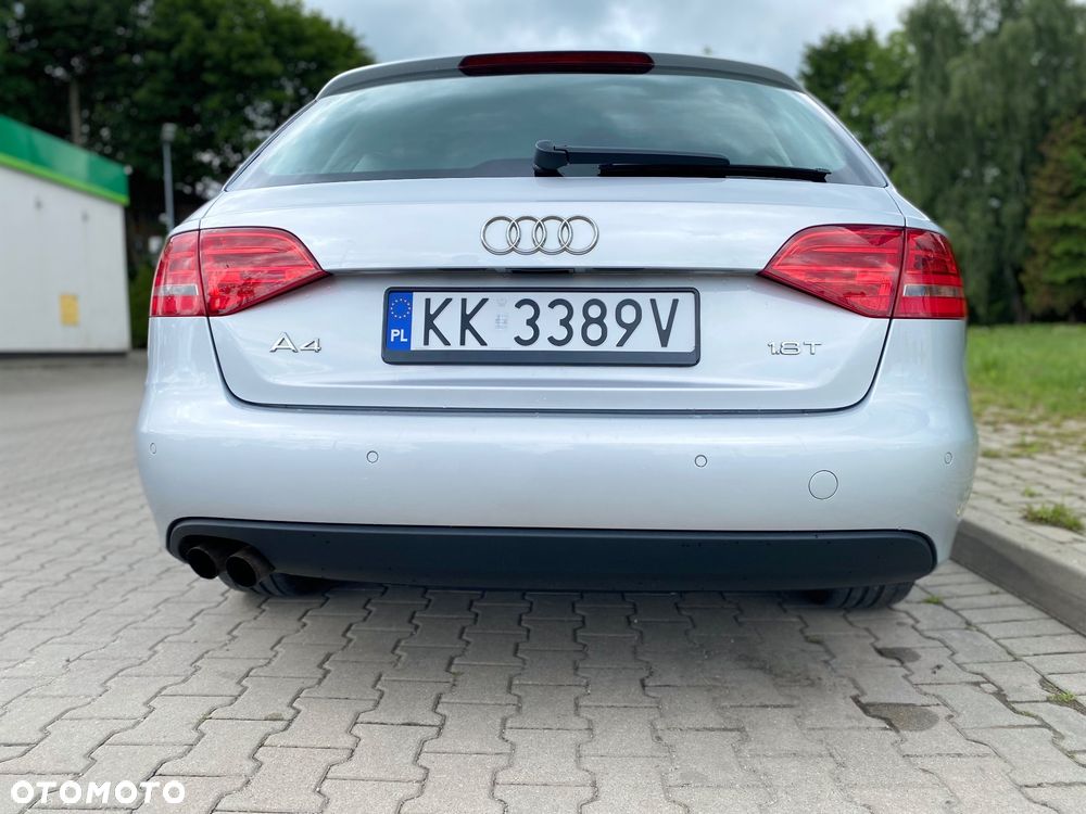 Audi A4 Avant - 11
