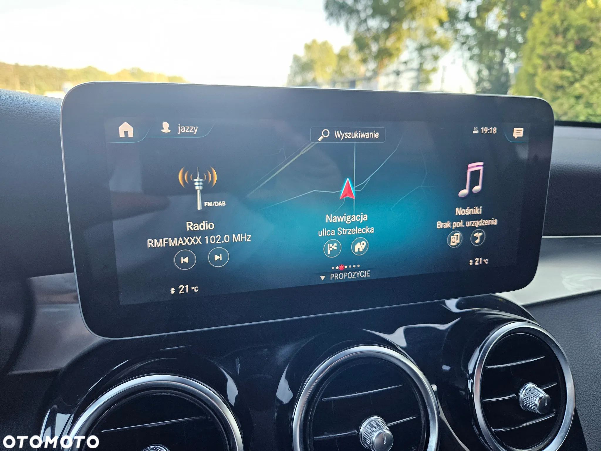 Mercedes-Benz GLC 300 e 4-Matic - 29