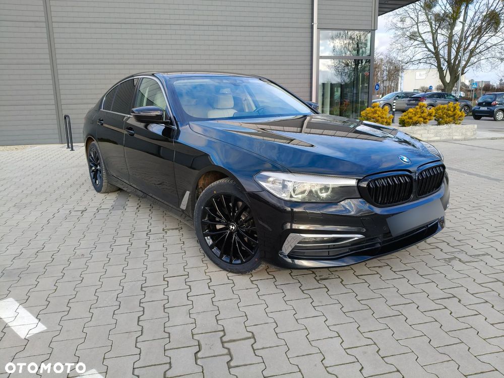 BMW Seria 5 520d xDrive Luxury Line sport - 12