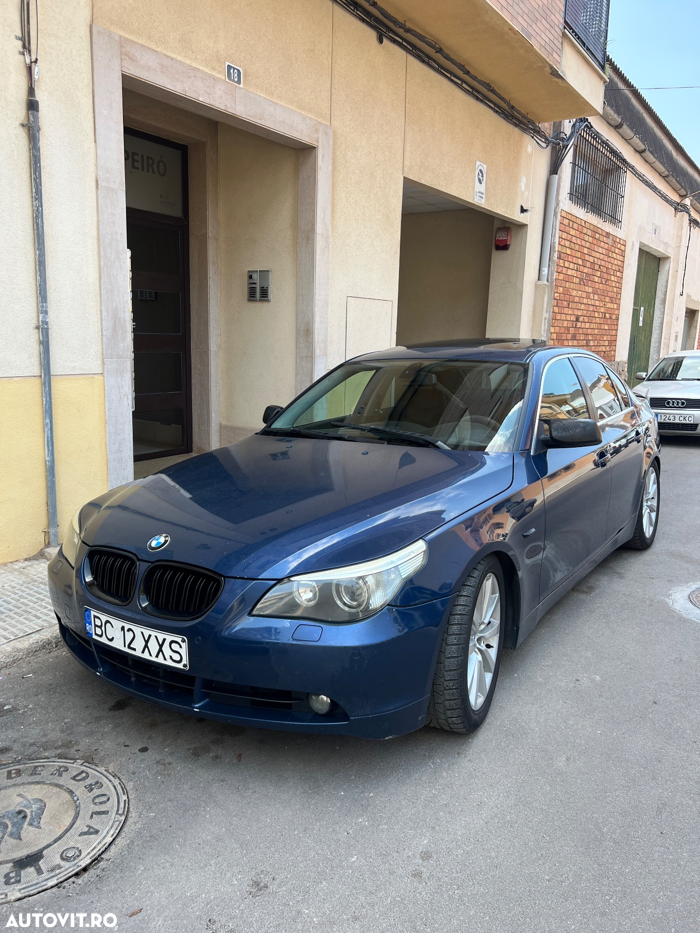 BMW Seria 5 525i - 2