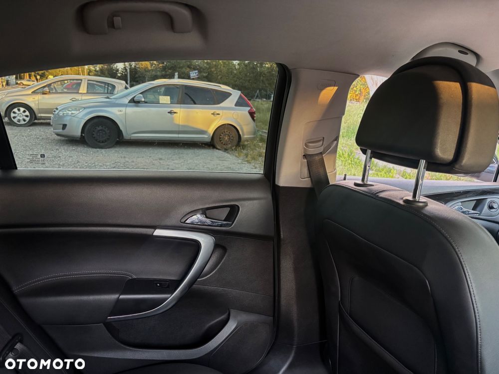 Opel Insignia 2.0 CDTI - 24