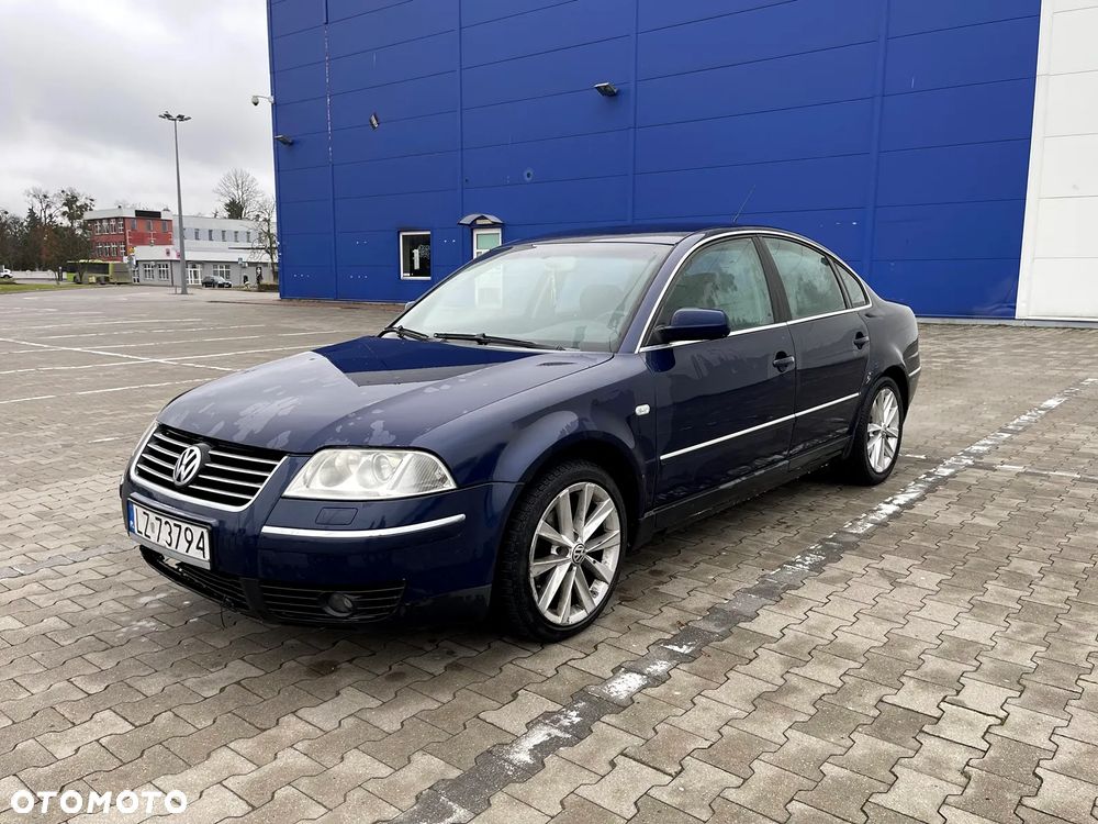 Volkswagen Passat 2.0 Basis - 1