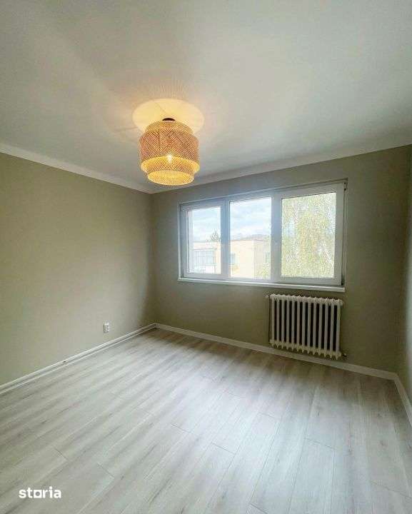 Apartament decomandat cu 4 camere,2 bai,ultrafinisat,zona Minerva,Mana — fotografia 3