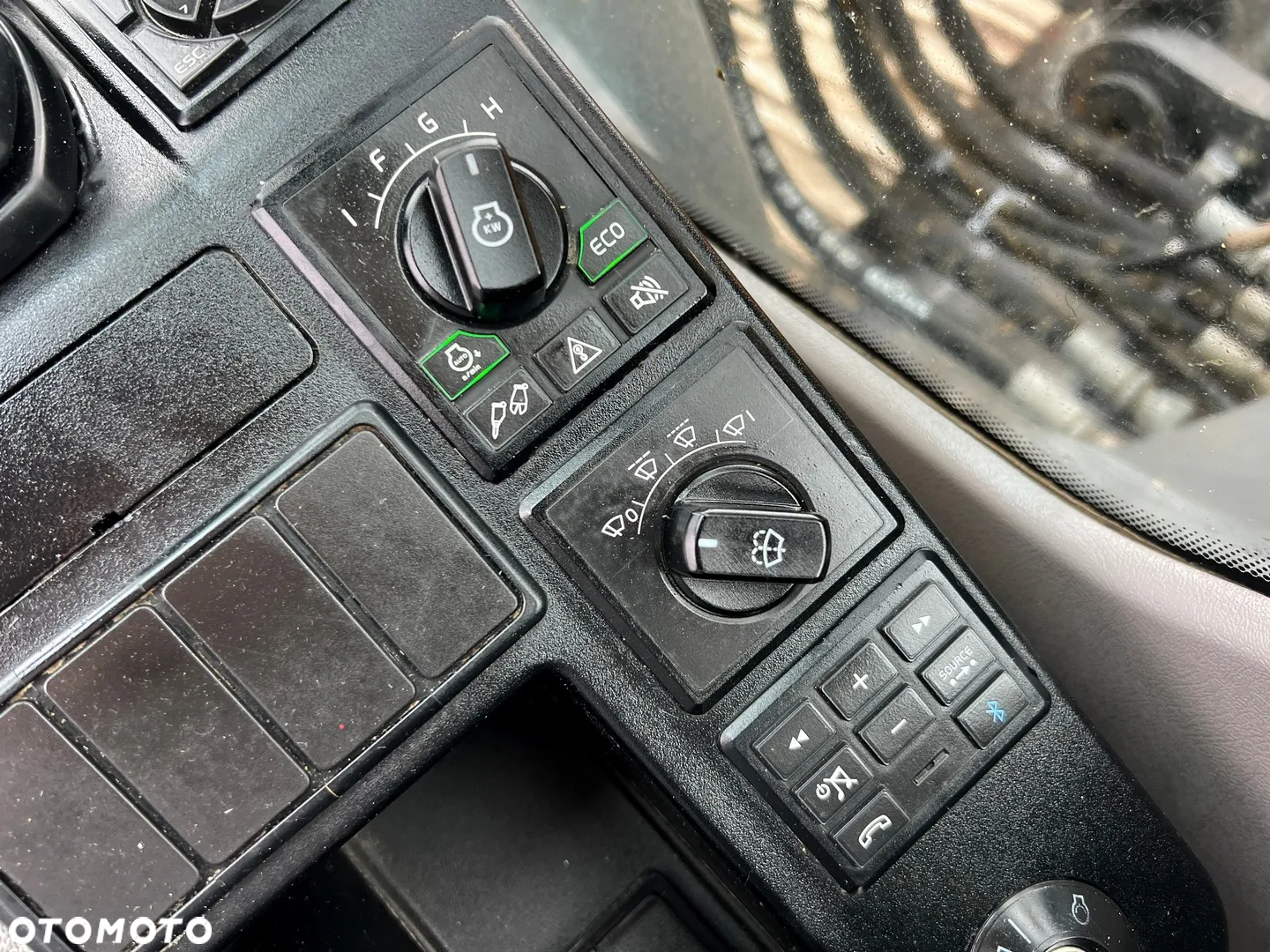 Volvo EC 220 EL - 33
