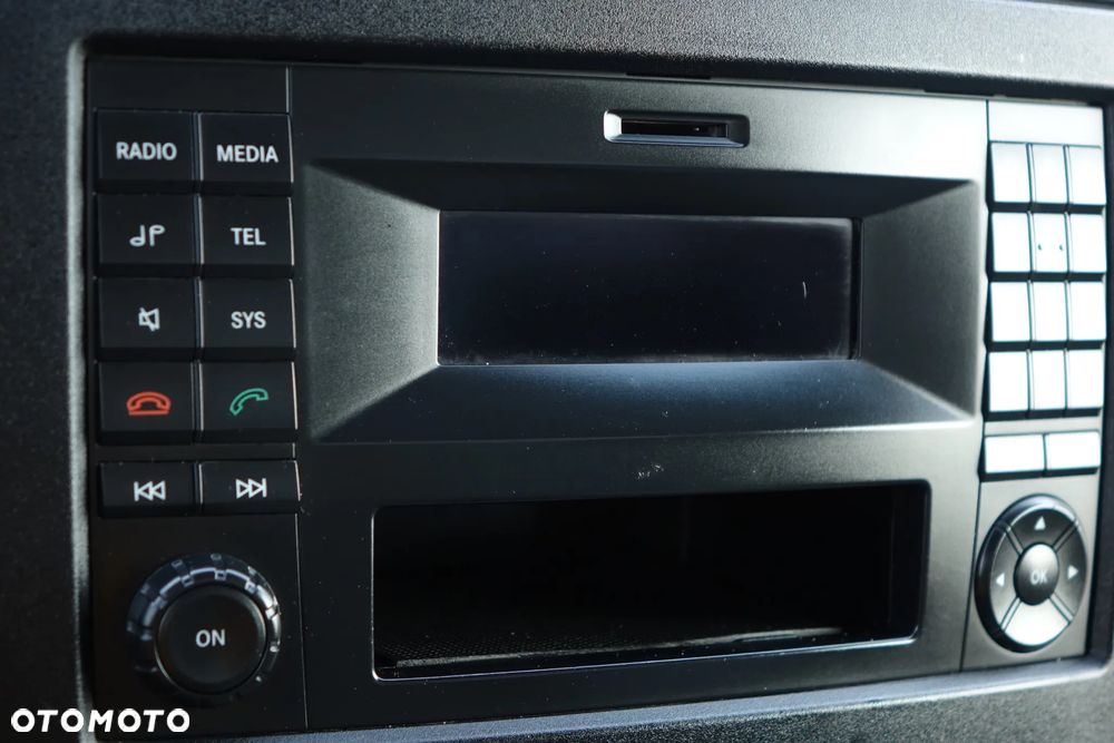 Volkswagen Crafter 2.0 163KM 3-osobowy + skrzynia ładunkowa - 13
