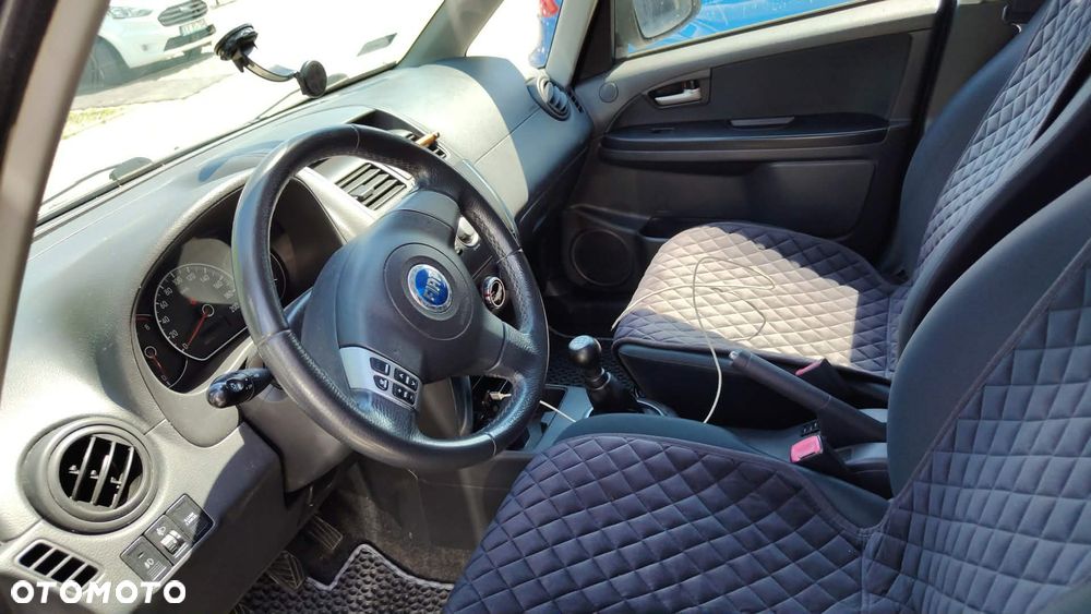 Fiat Sedici 1.6 16V 4x4 Luxury - 3
