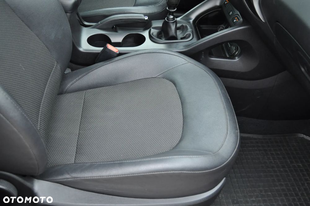 Hyundai ix35 1.6 GDI Premium 2WD - 28