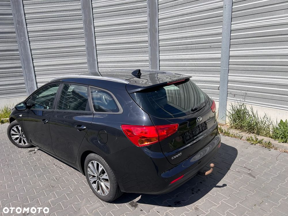 Kia Ceed 1.6 GDI Dream-Team Edition - 8