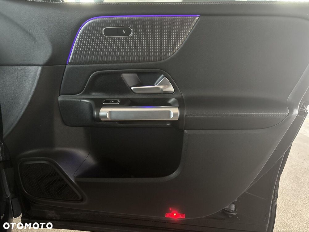 Mercedes-Benz GLB - 20