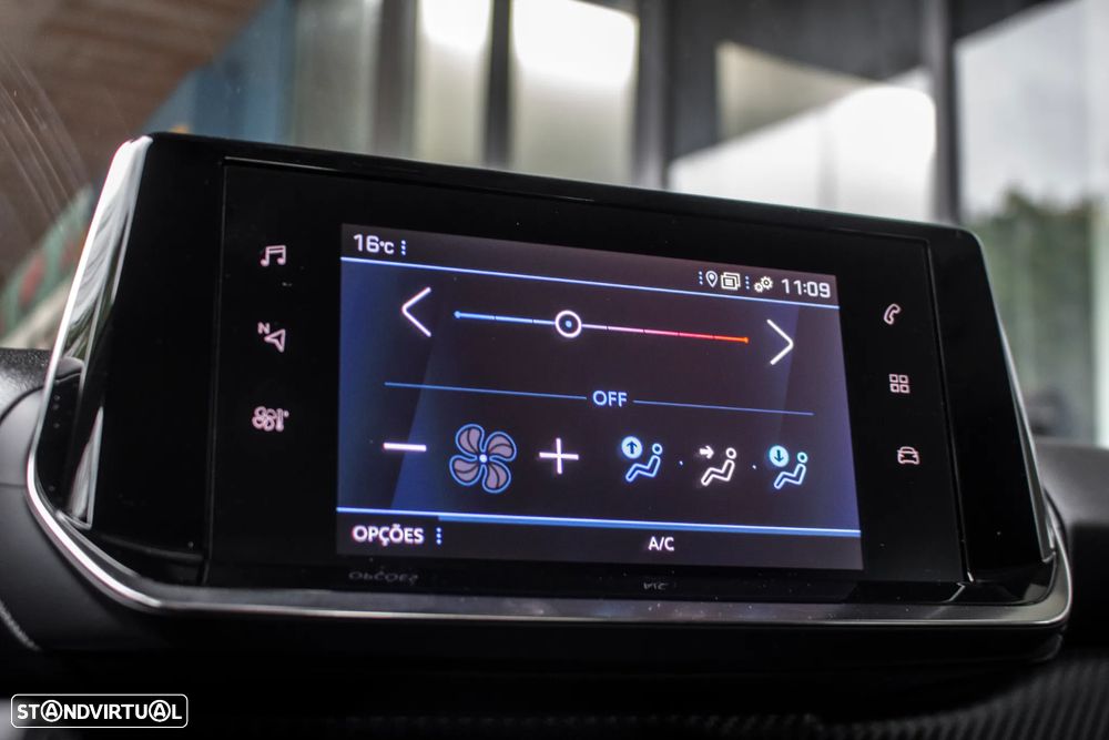 Peugeot 2008 PureTech 100 Active - 36