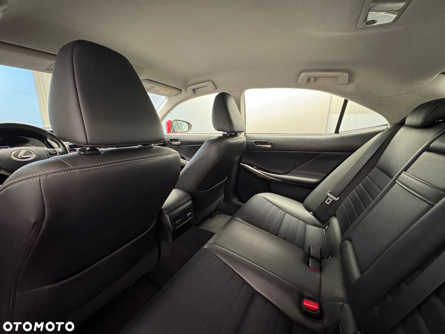 Lexus IS 200t Elegance - 5