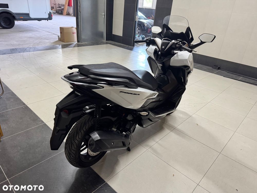 Honda NSS - 9