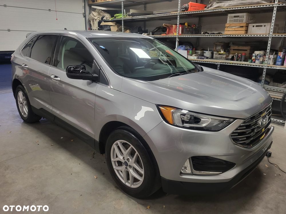 Ford Edge - 11