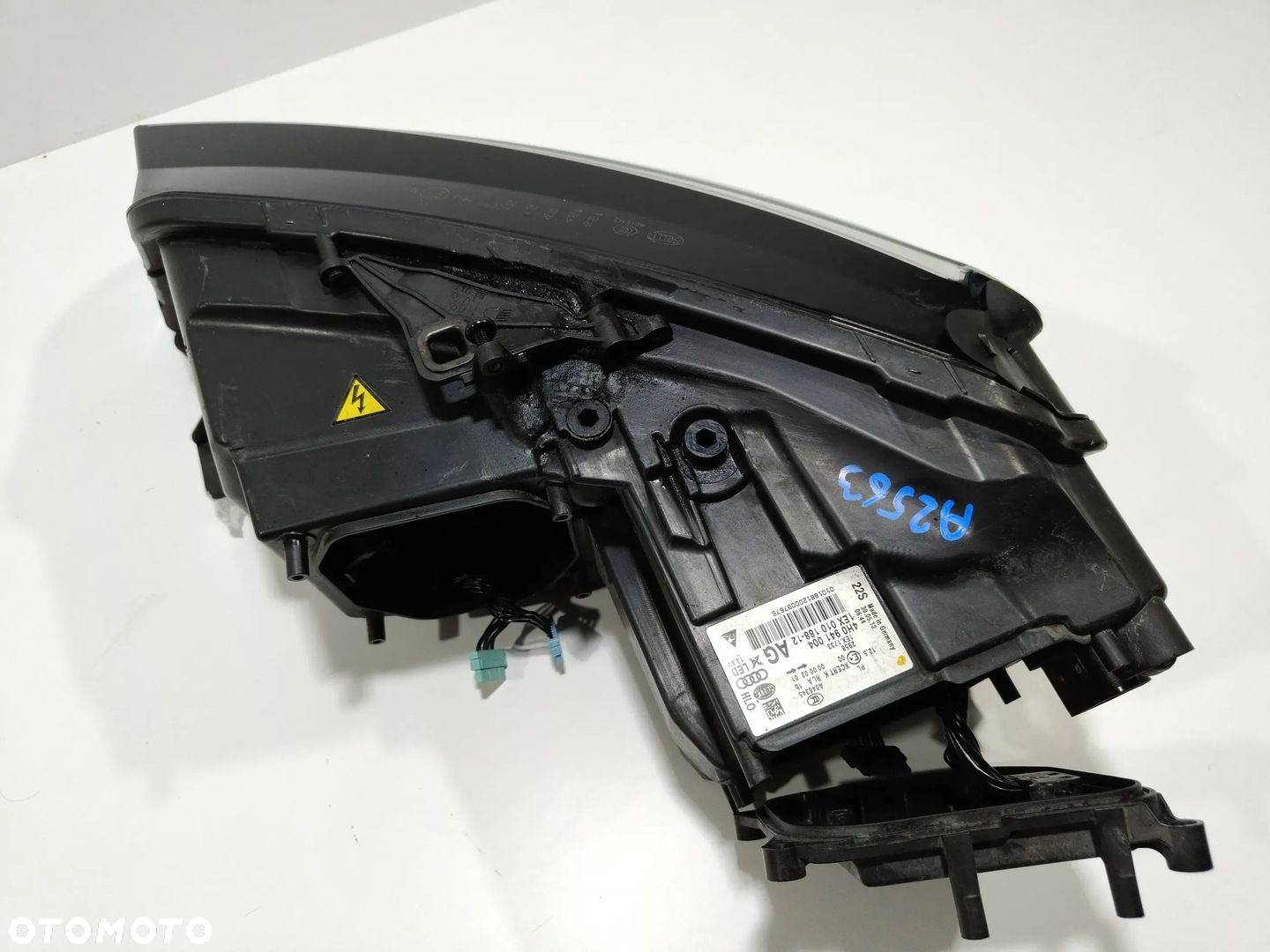 Audi A8 S8 D4 4H LAMPA PRAWY PRZÓD ŁADNA DO NEGO - 6