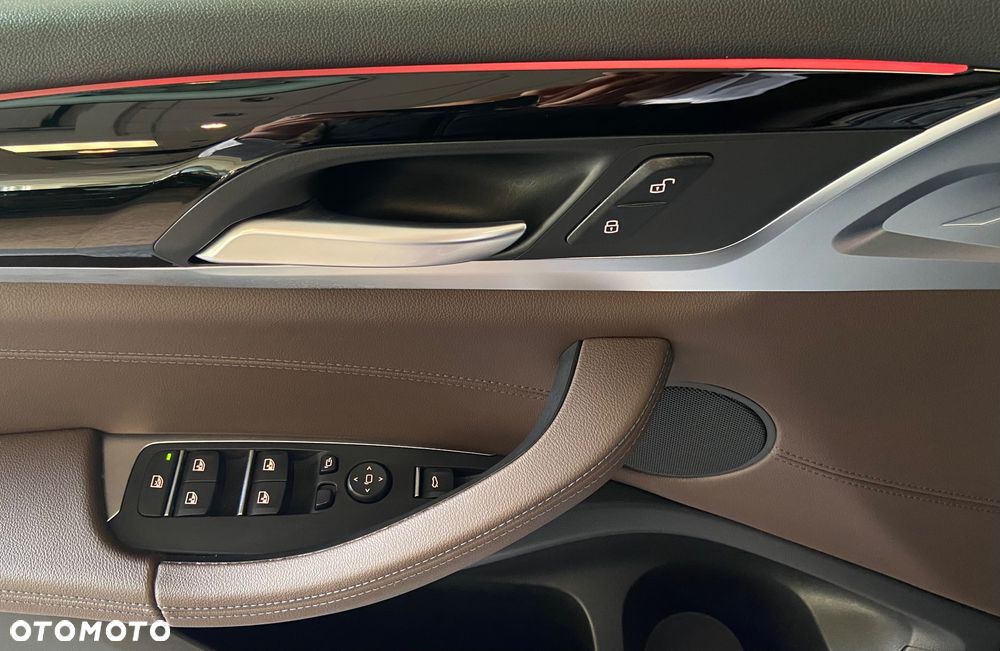 BMW X4 xDrive20i Advantage sport - 26