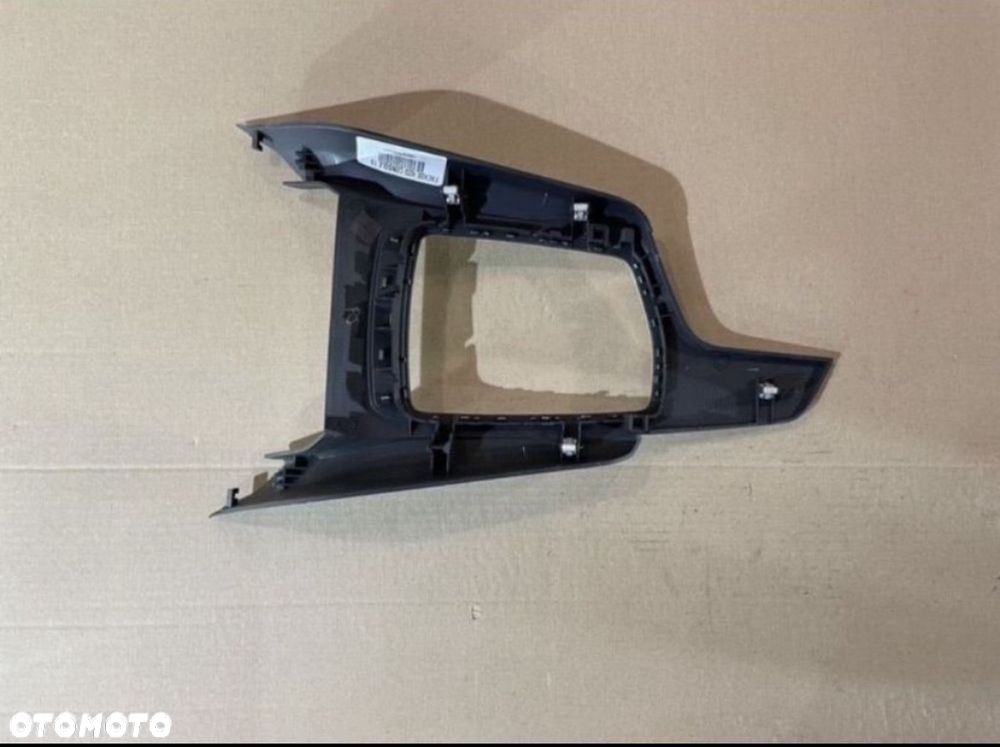 9678720077 ramka gałki zmiany biegów peugeot 308 t9 - 2