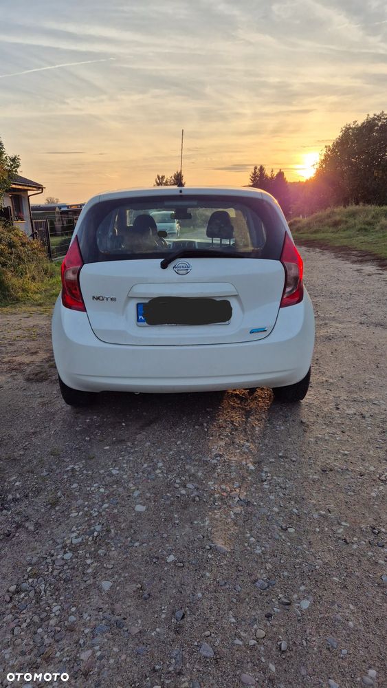 Nissan Note 2014 photo 5