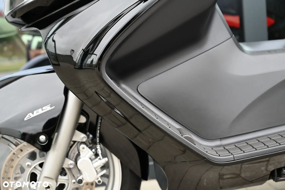 Suzuki Burgman - 20