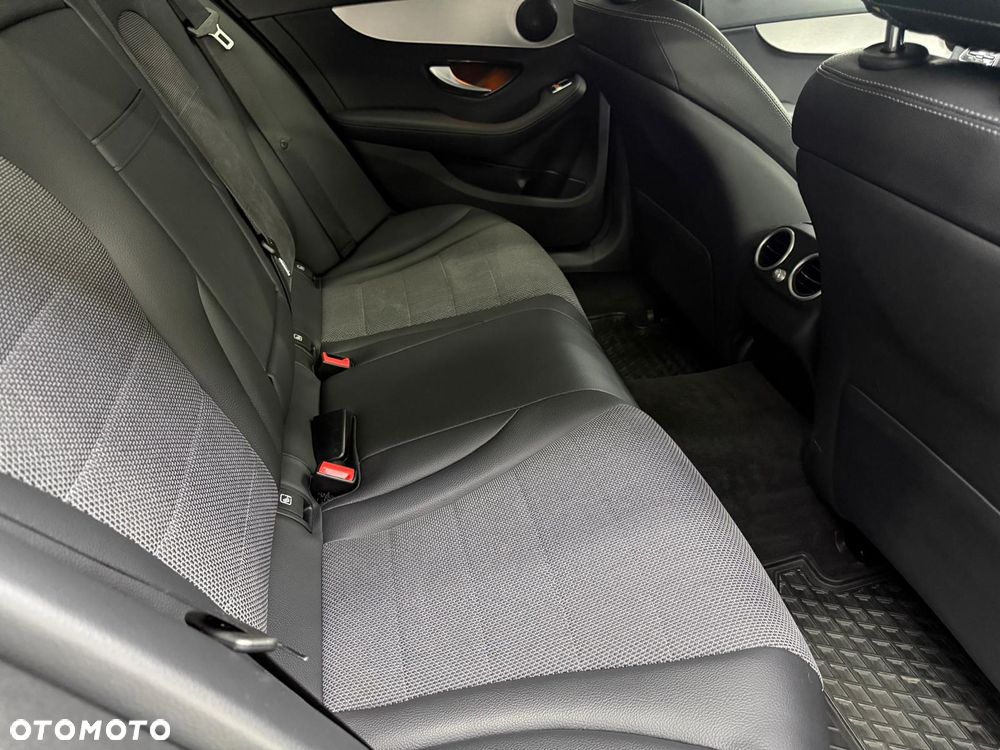 Mercedes-Benz Klasa C - 30