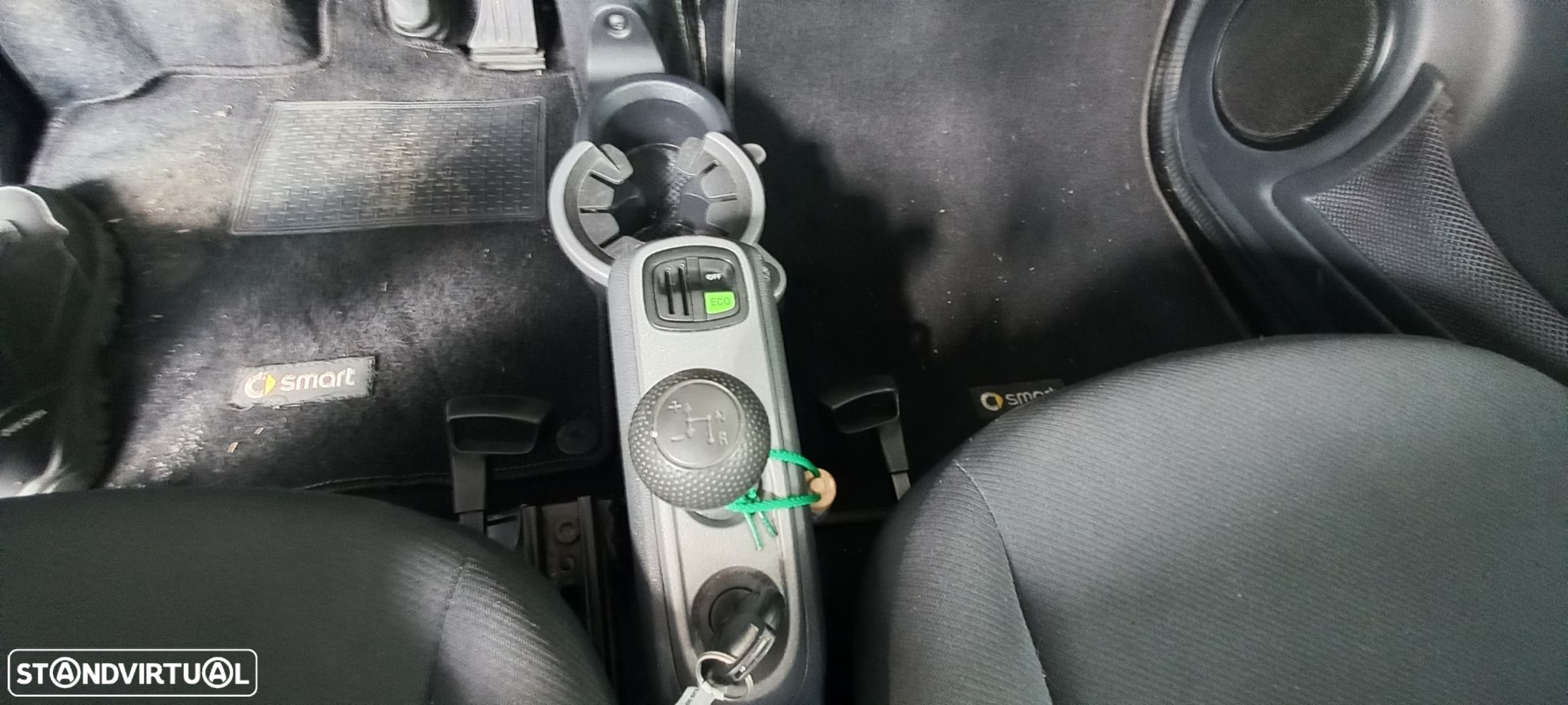 Smart ForTwo Coupé 1.0 mhd Pure 61 Softouch - 10