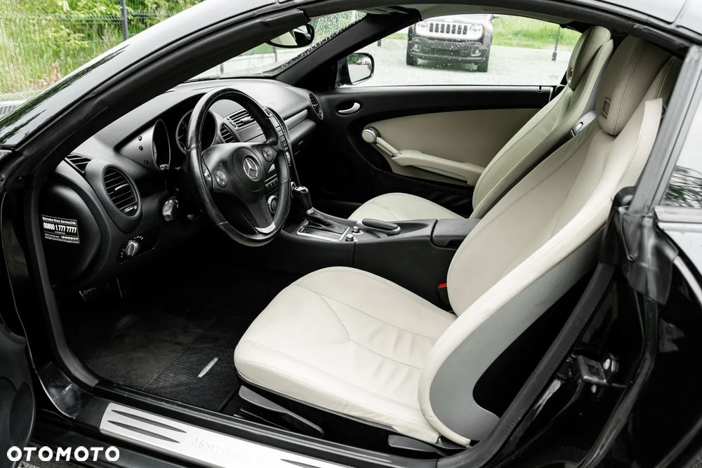 Mercedes-Benz SLK 200 BlueEFFICIENCY 7G-TRONIC Roadster pur - 20